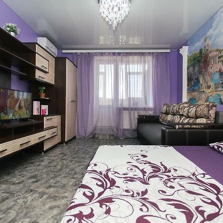 Vip Apartmens Faraon On Illinskaya 1 Floor Sumy Εξωτερικό φωτογραφία