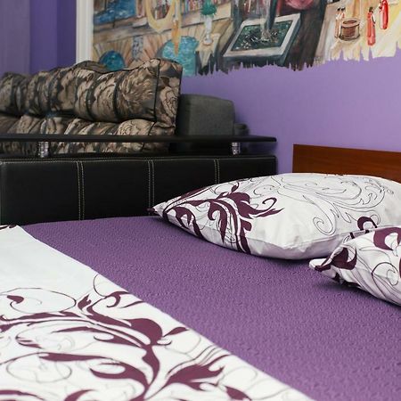 Vip Apartmens Faraon On Illinskaya 1 Floor Sumy Εξωτερικό φωτογραφία