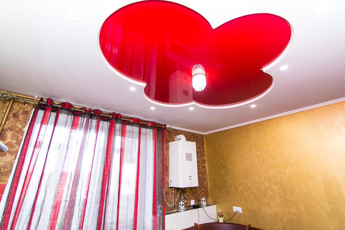 Vip Apartmens Faraon On Illinskaya 1 Floor Sumy Εξωτερικό φωτογραφία