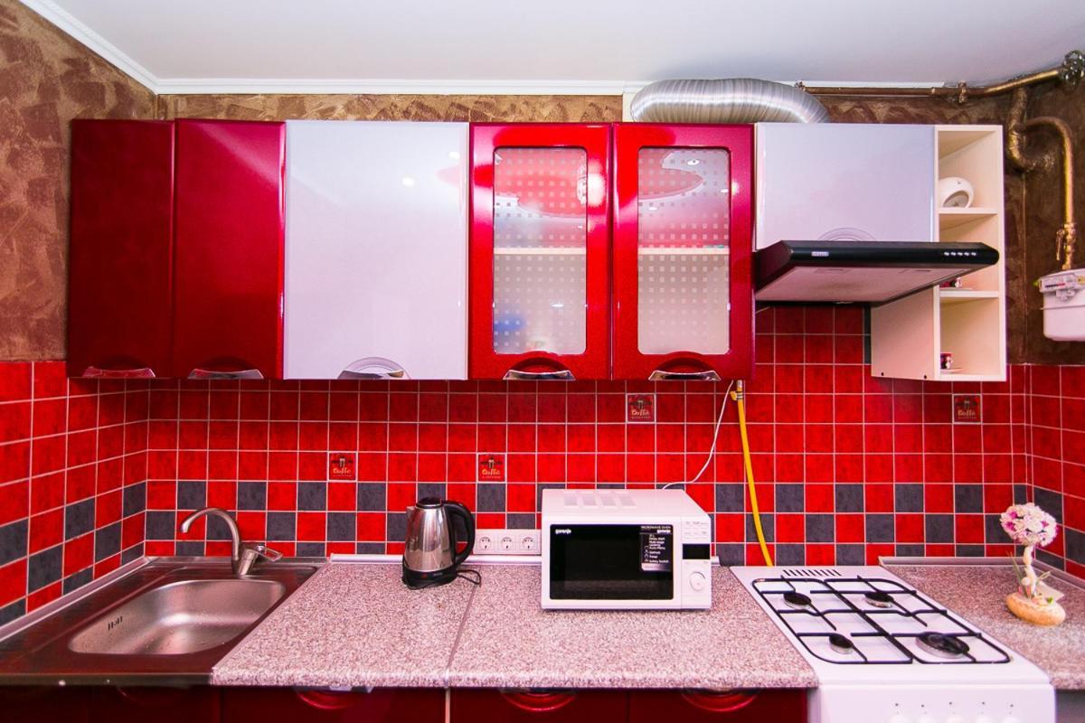 Vip Apartmens Faraon On Illinskaya 1 Floor Sumy Εξωτερικό φωτογραφία