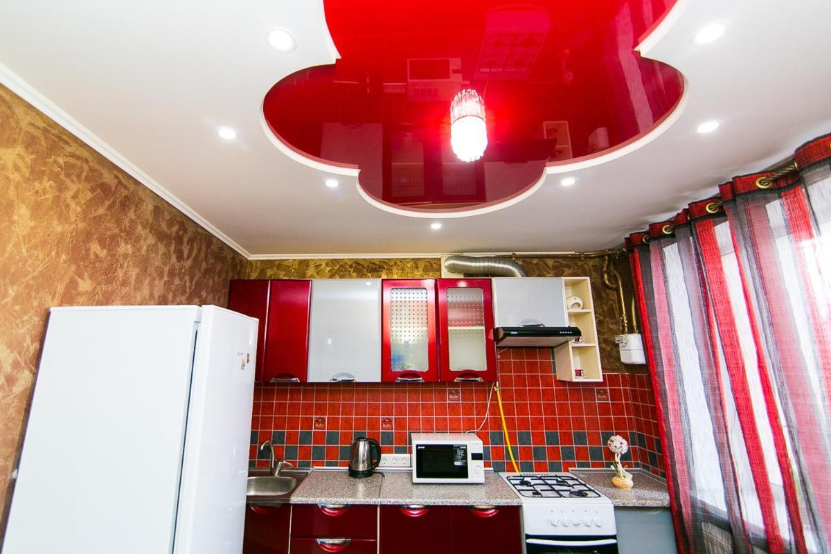 Vip Apartmens Faraon On Illinskaya 1 Floor Sumy Εξωτερικό φωτογραφία
