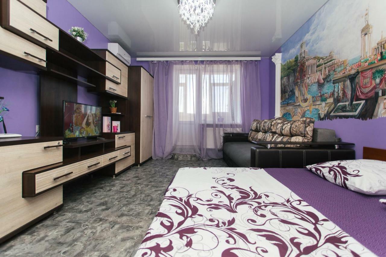 Vip Apartmens Faraon On Illinskaya 1 Floor Sumy Εξωτερικό φωτογραφία